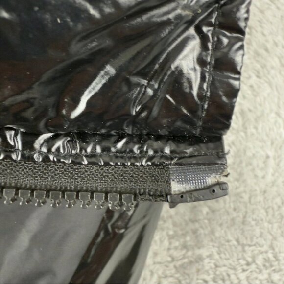 Moncler Size 6 US Kids Black Puffer Jacket with Fur Hood w/Flaws - Picture 12 of 16